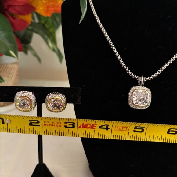 NEW Set of Clear Color Pierced Earrings and Pendant with Chain (21") and Pouch - Picture 12 of 16